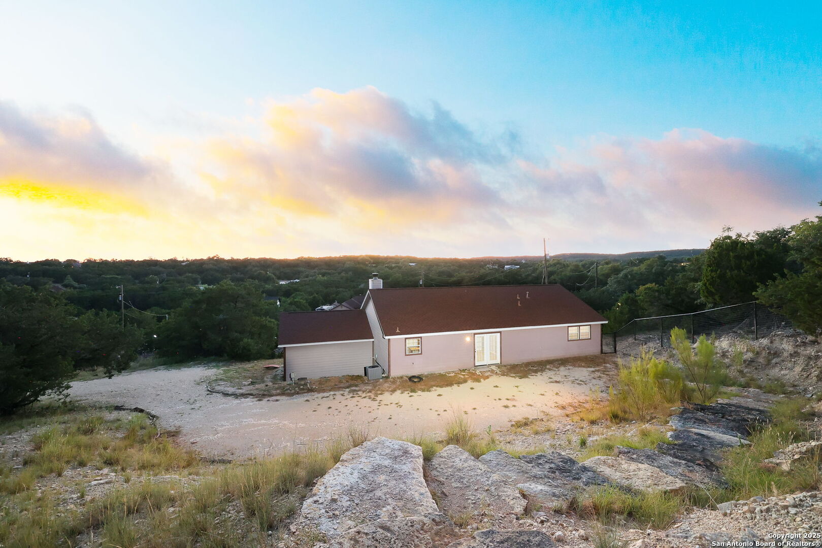 2630 ROCKY RIDGE LOOP