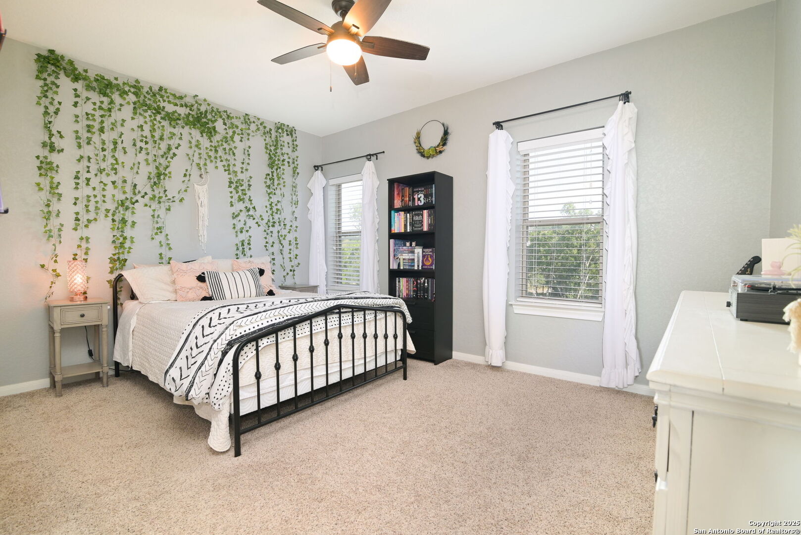 1362 Private Road 3702