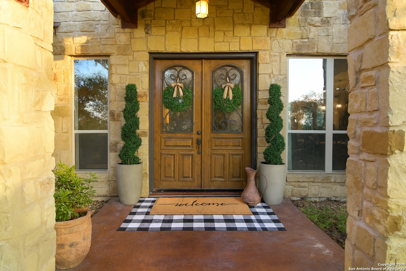 1362 Private Road 3702