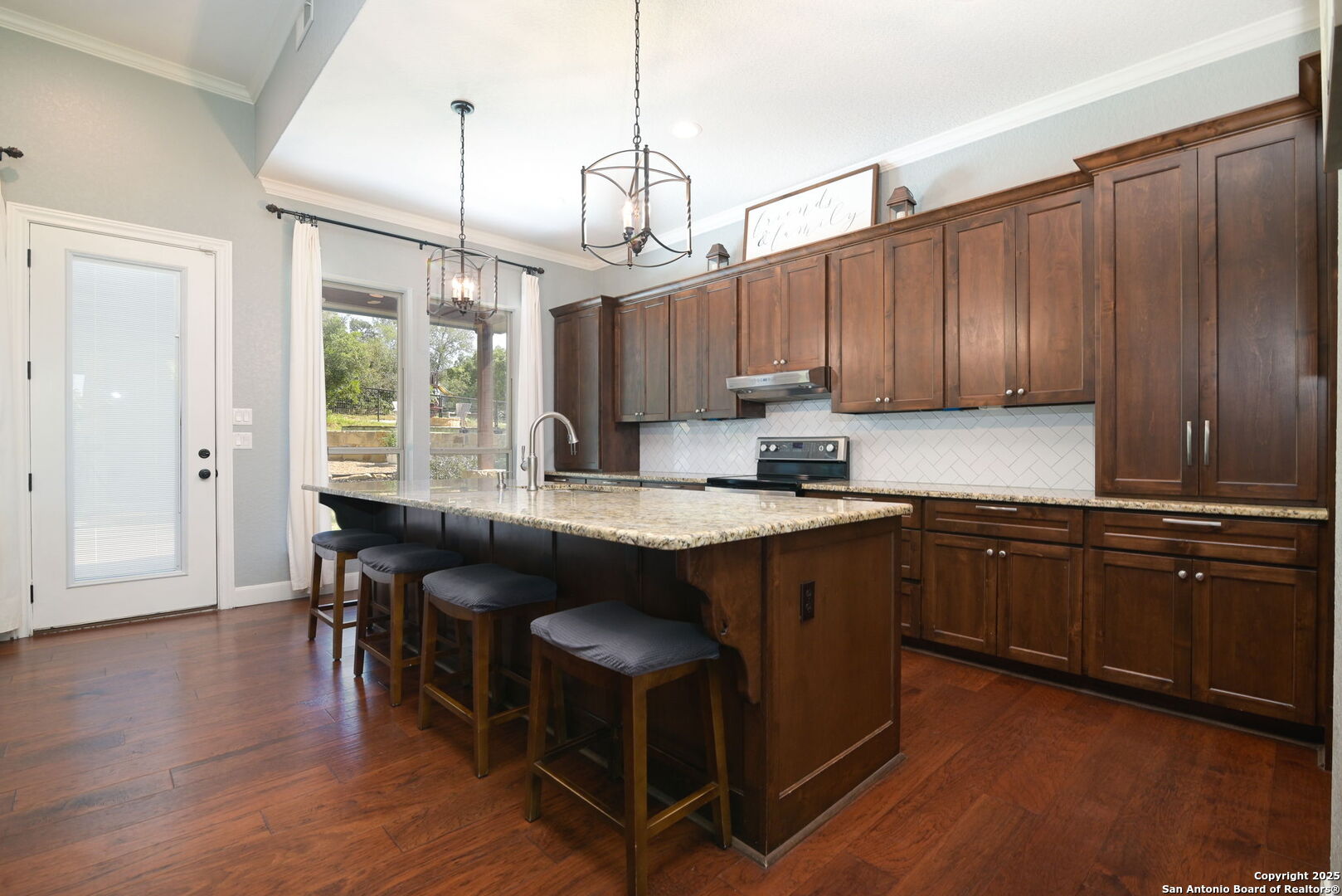 1362 Private Road 3702