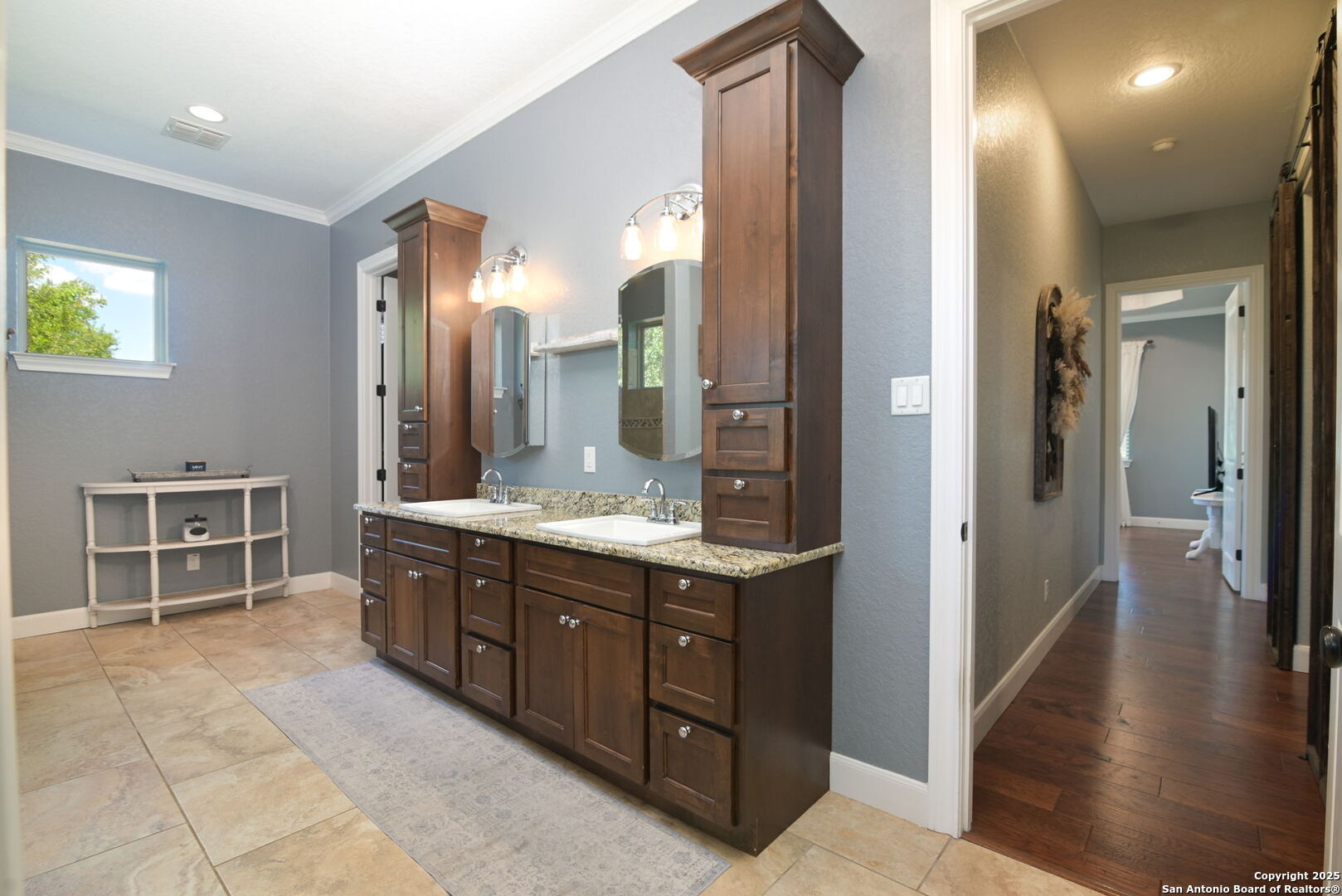 1362 Private Road 3702