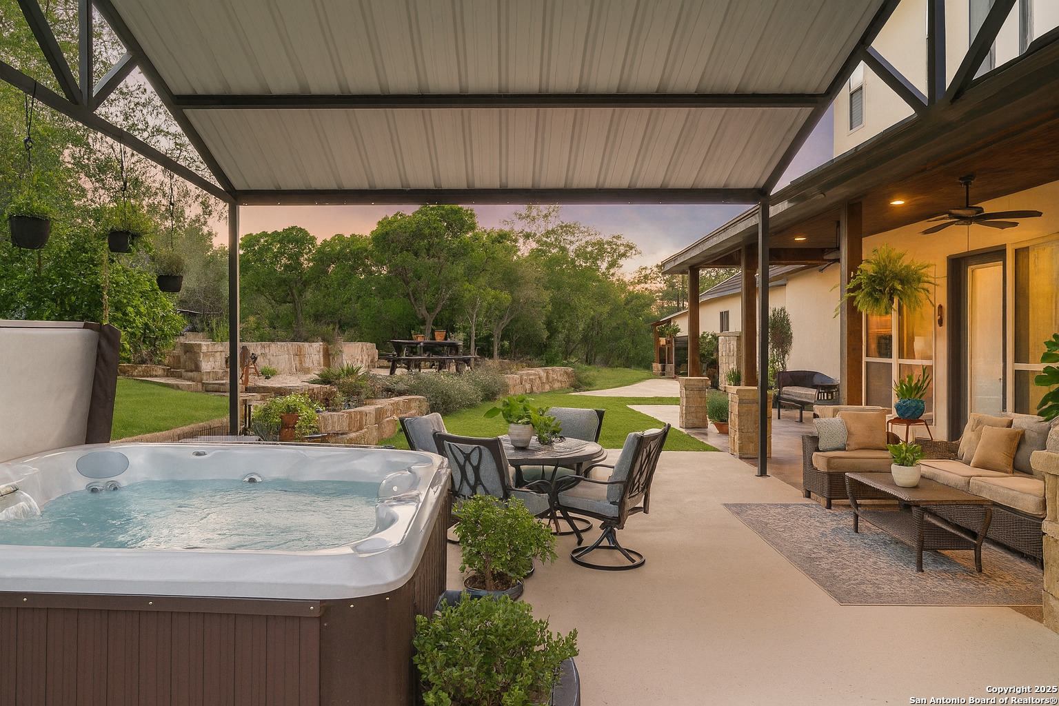 1362 Private Road 3702