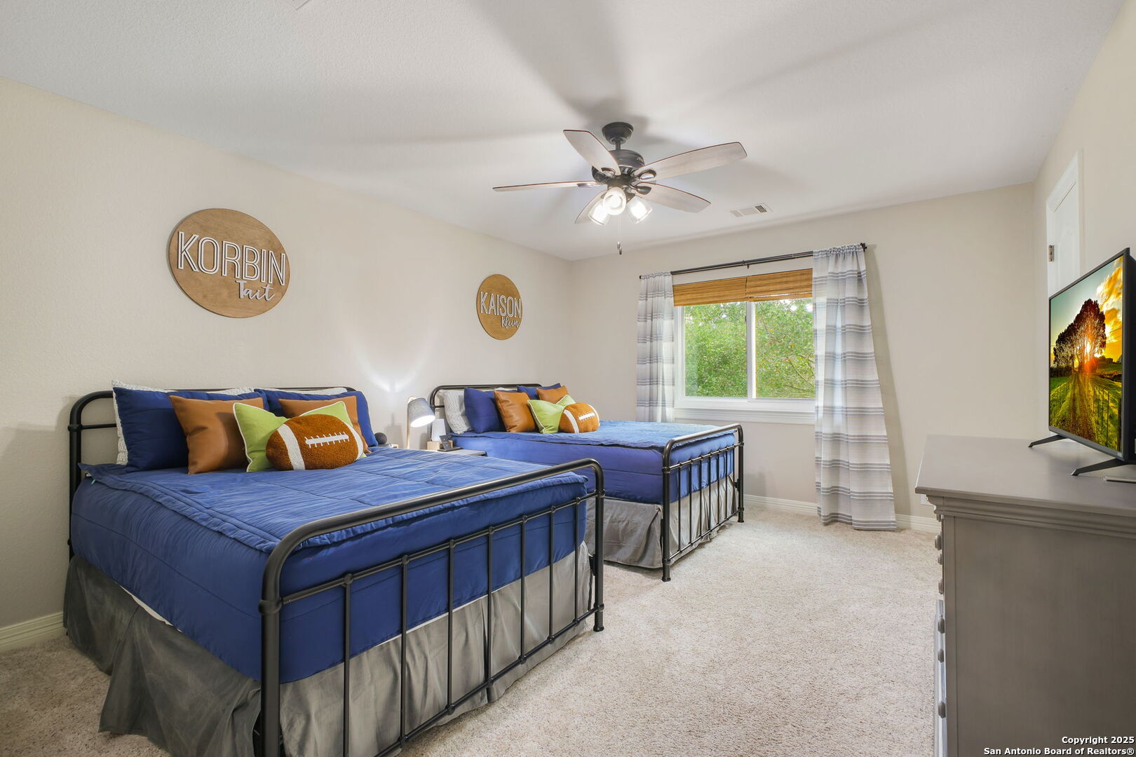 411 Heather Ridge