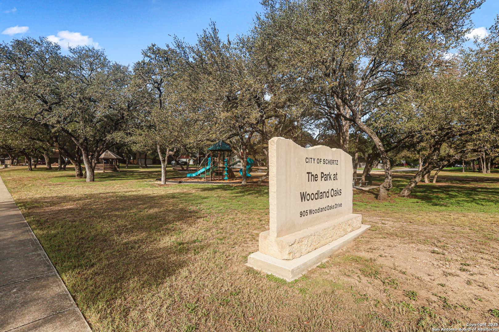 2500 Grove Park