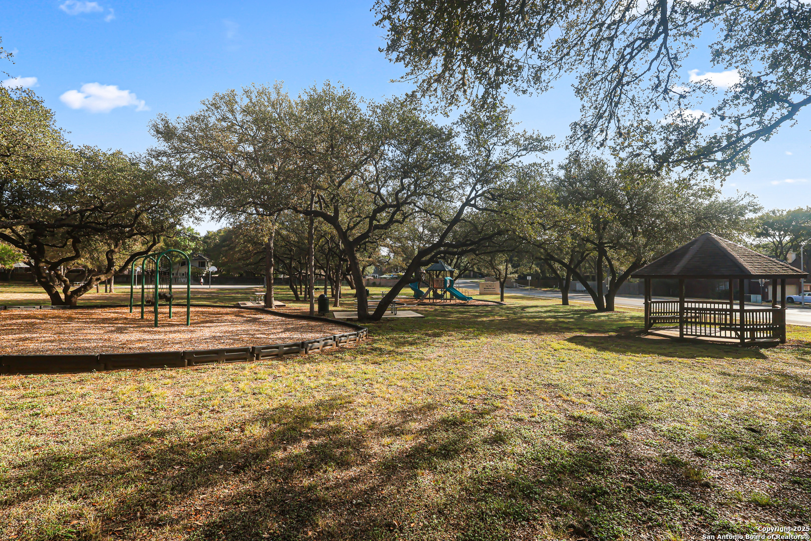 2500 Grove Park
