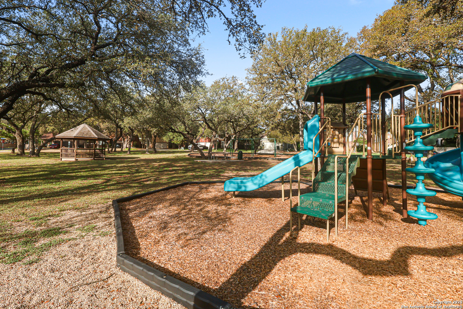 2500 Grove Park