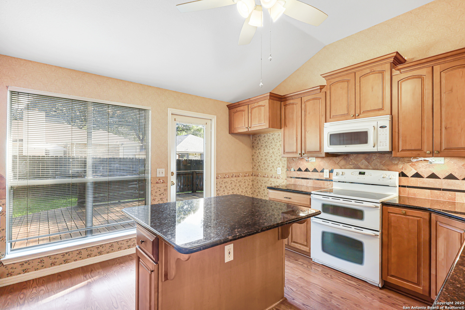 2500 Grove Park
