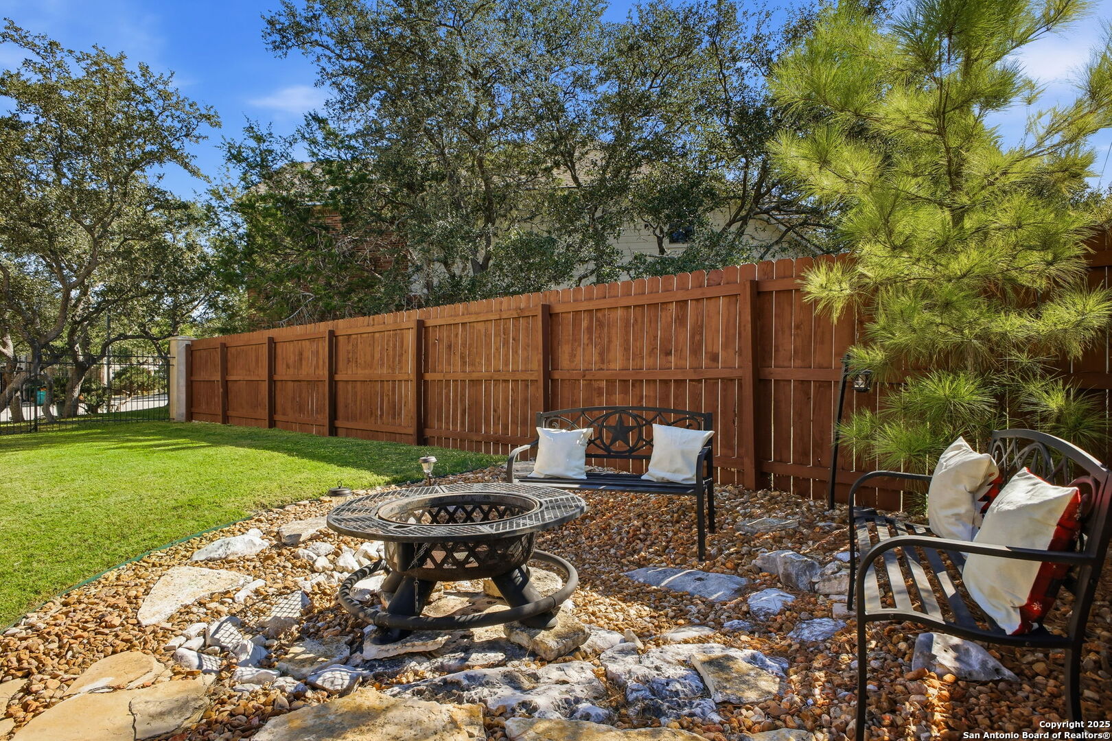 523 Heather Ridge