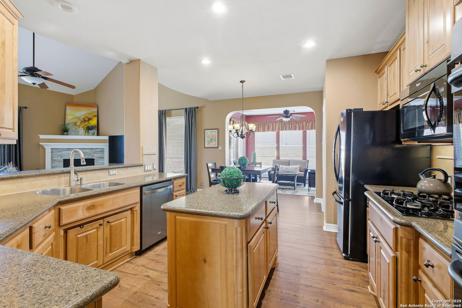 523 Heather Ridge