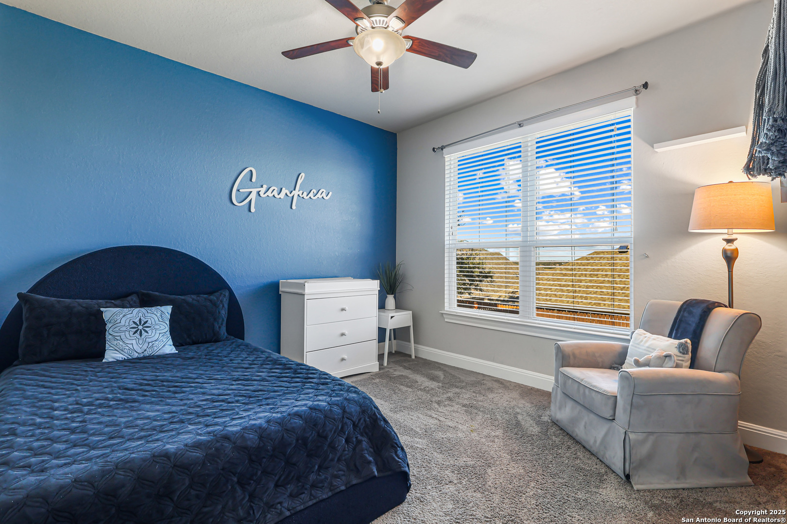 955 Vista Serena