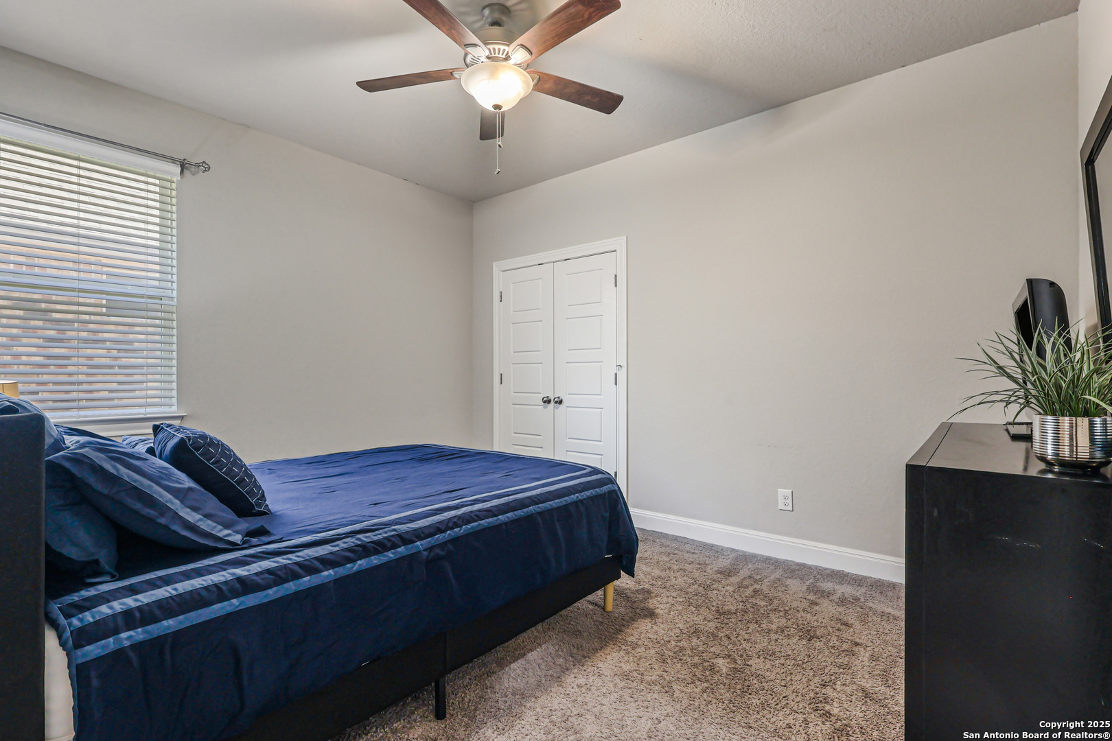 955 Vista Serena