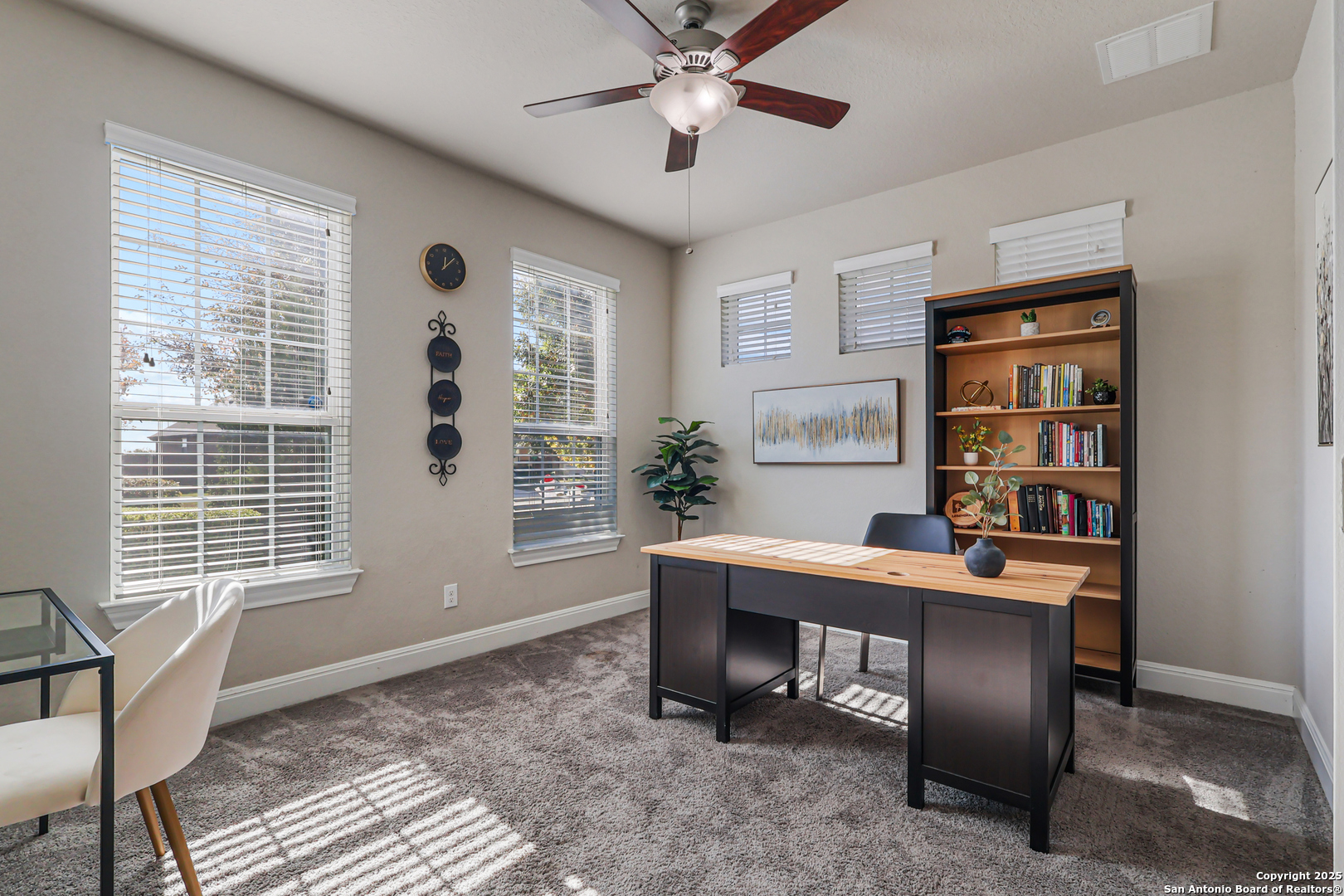 955 Vista Serena
