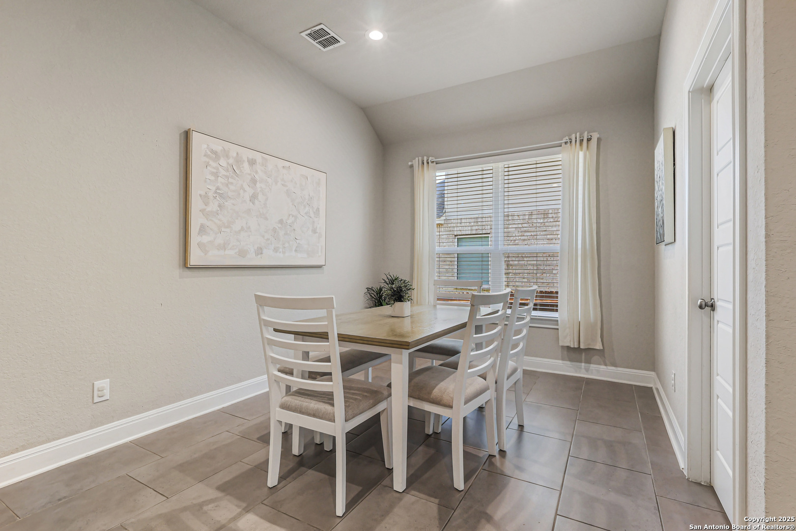 955 Vista Serena