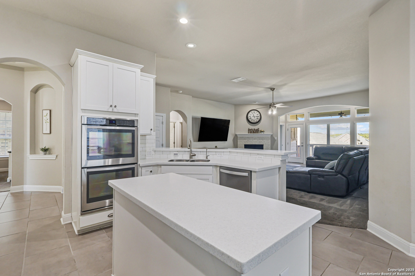 955 Vista Serena