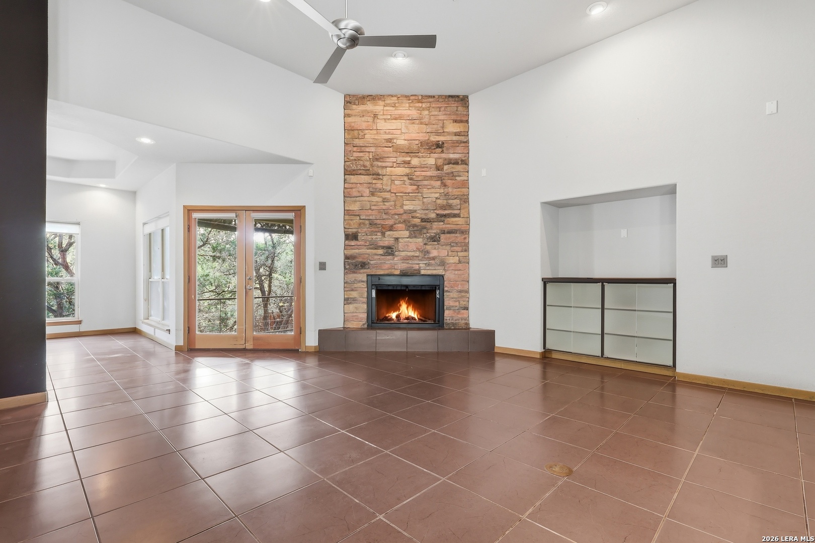 1014 Flagstone