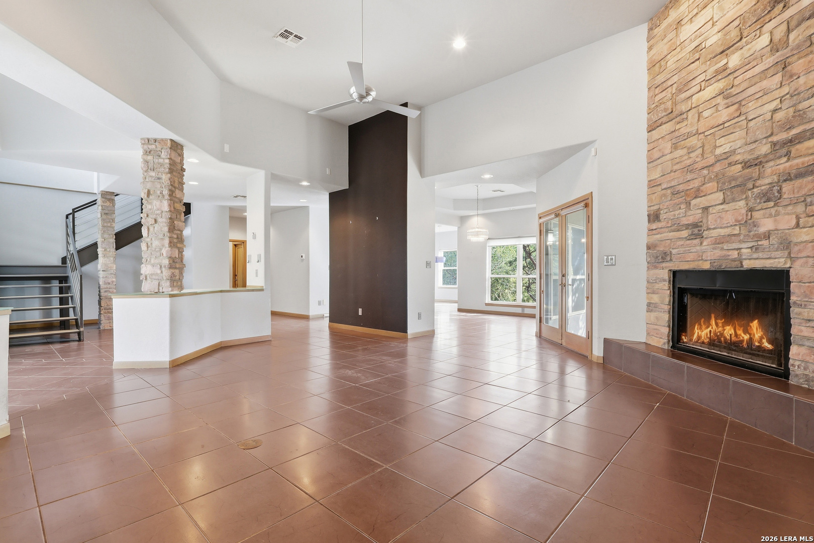1014 Flagstone