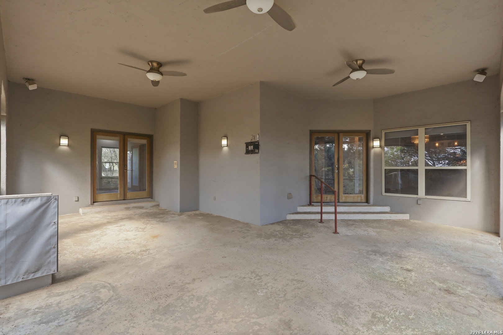 1014 Flagstone