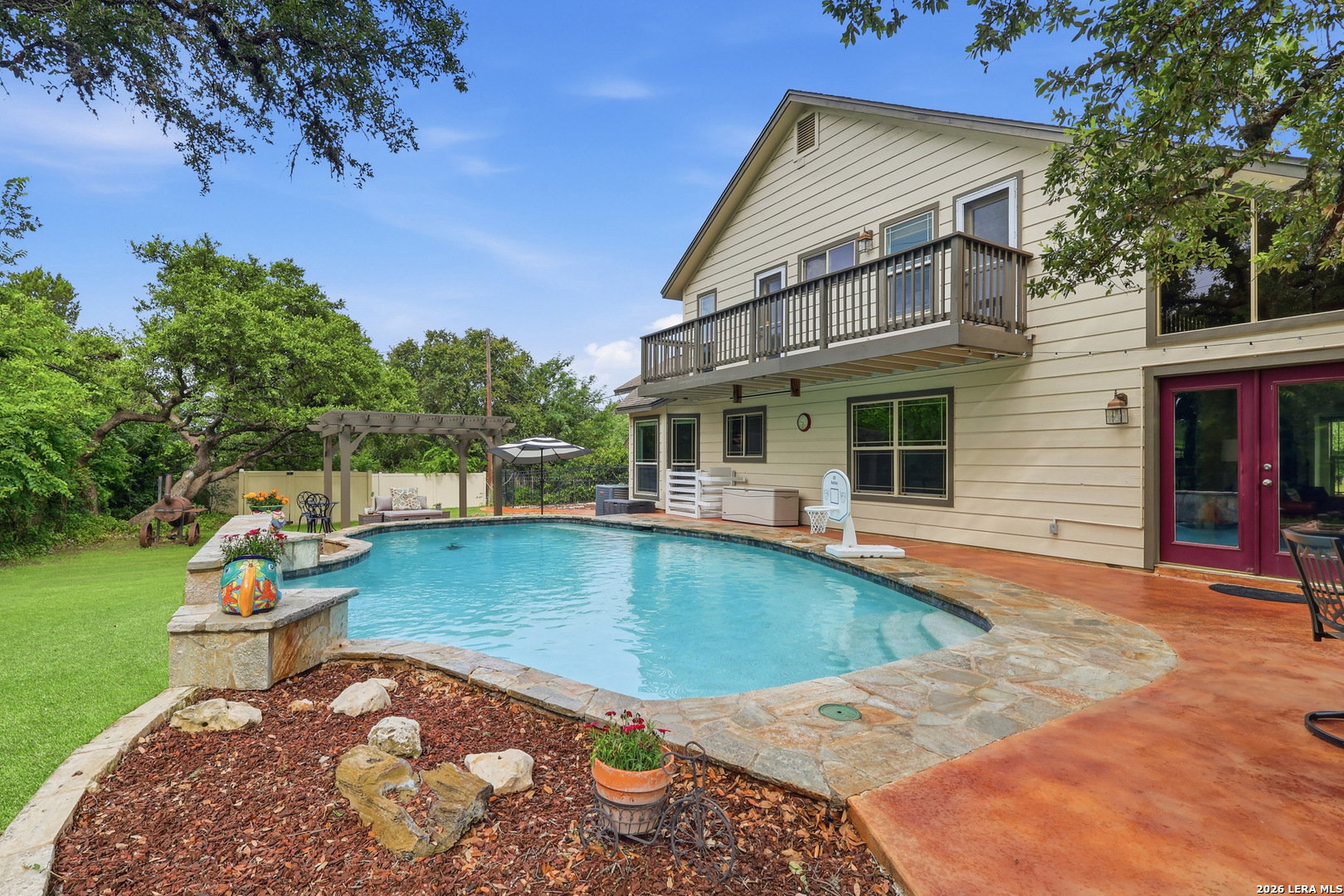8430 Twisted Oaks