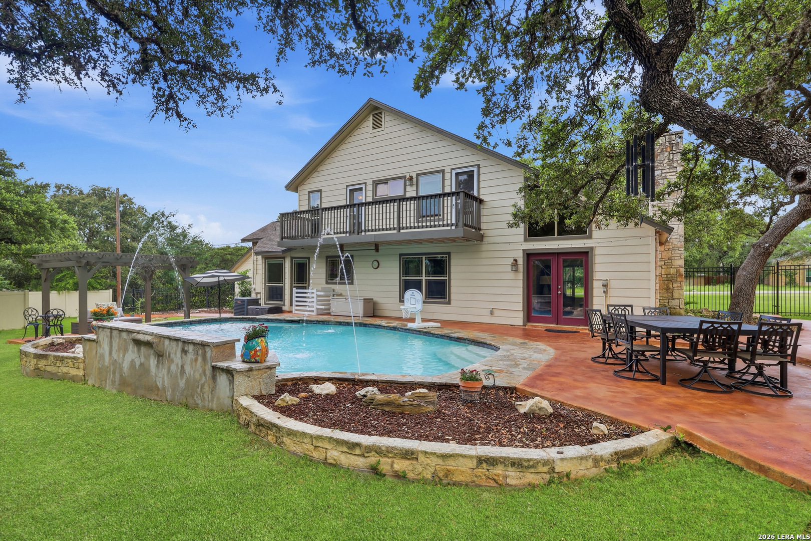 8430 Twisted Oaks