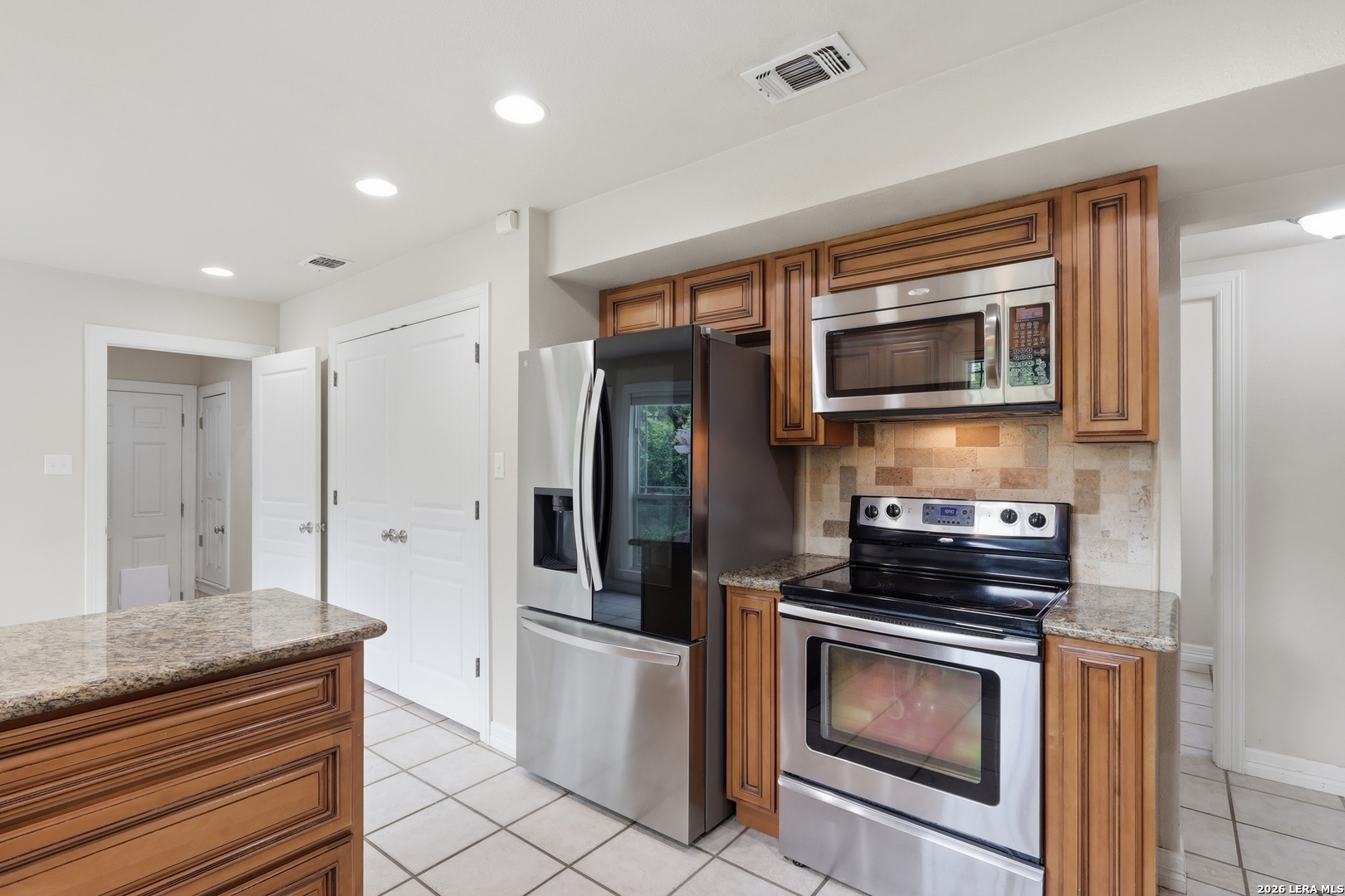 8430 Twisted Oaks