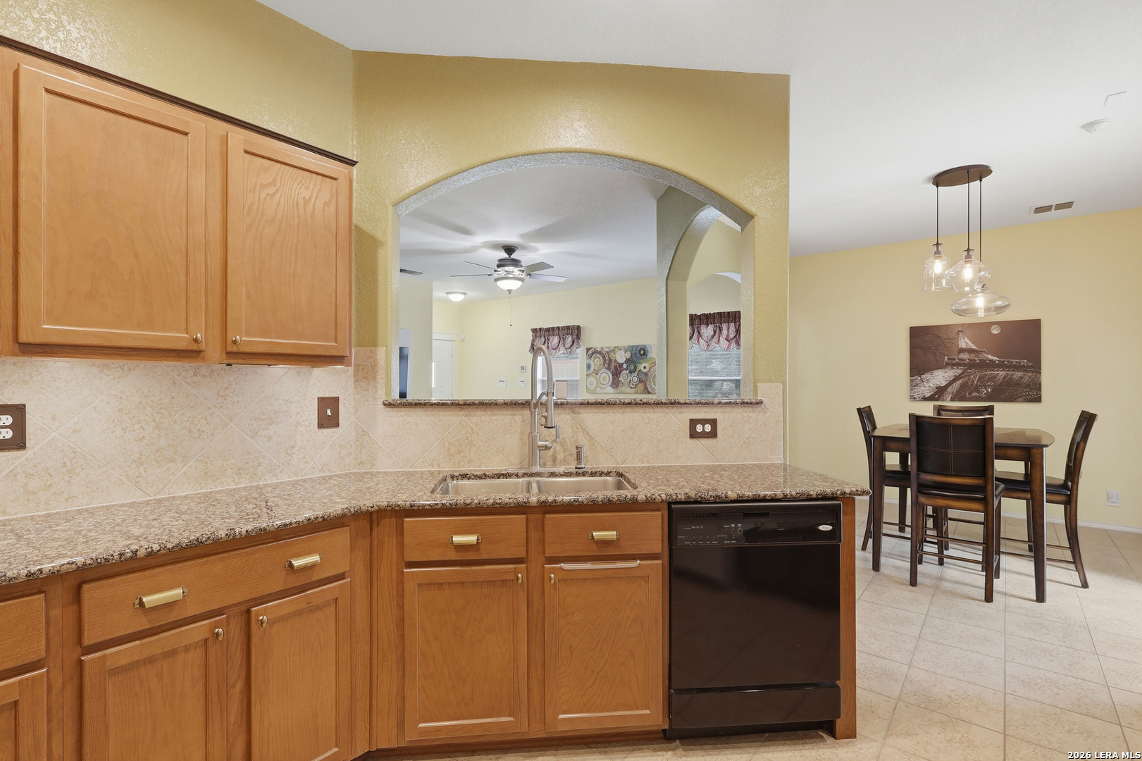 3903 Paradiso Loop