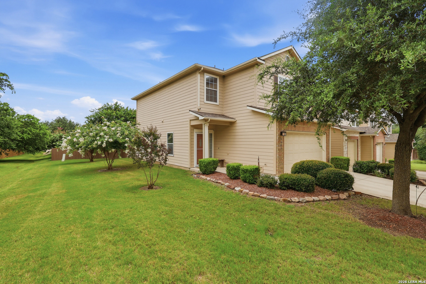 3903 Paradiso Loop