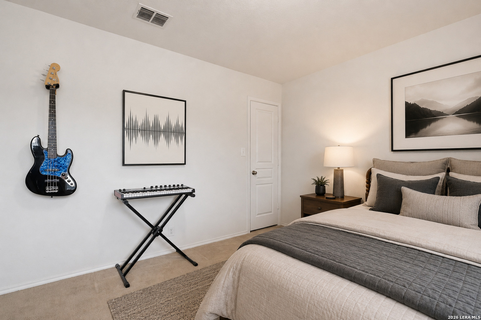 3903 Paradiso Loop