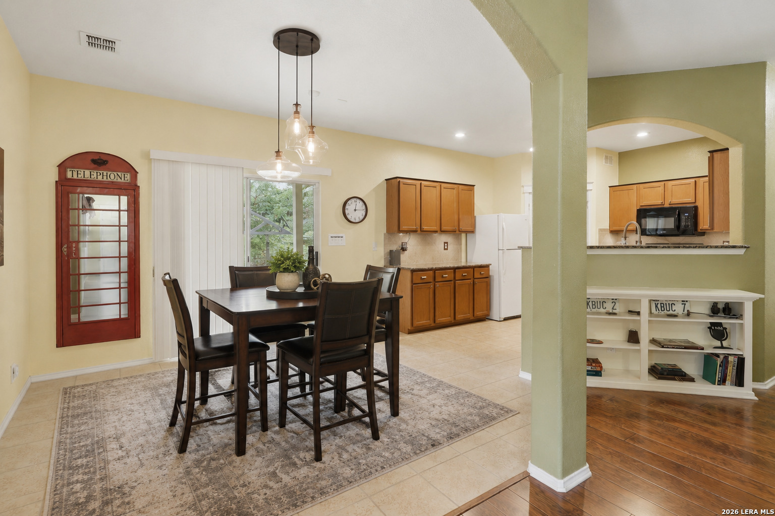 3903 Paradiso Loop