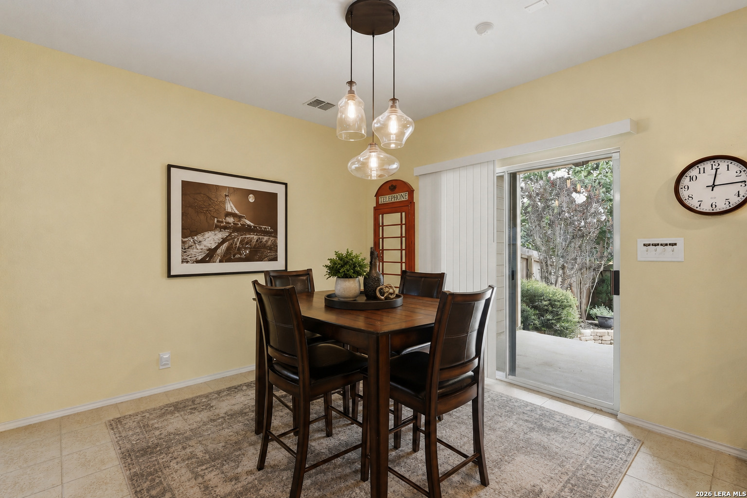 3903 Paradiso Loop