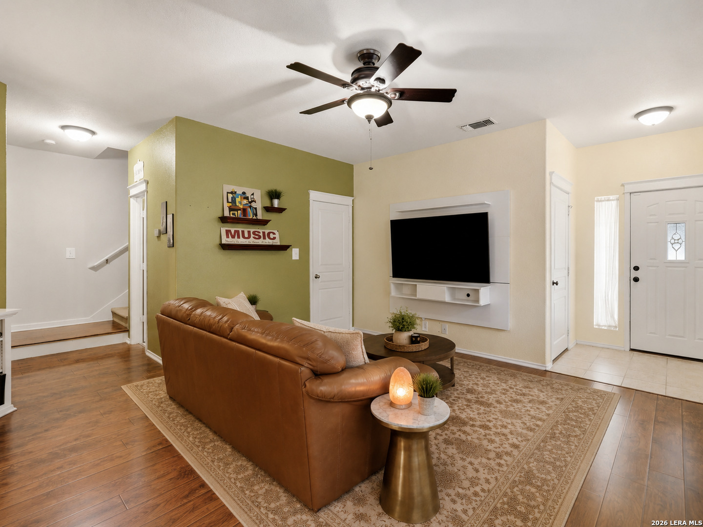 3903 Paradiso Loop