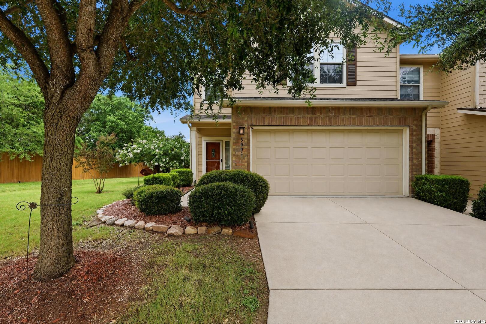 3903 Paradiso Loop
