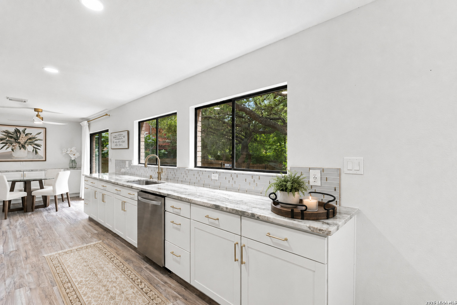 2316 Newoak Park