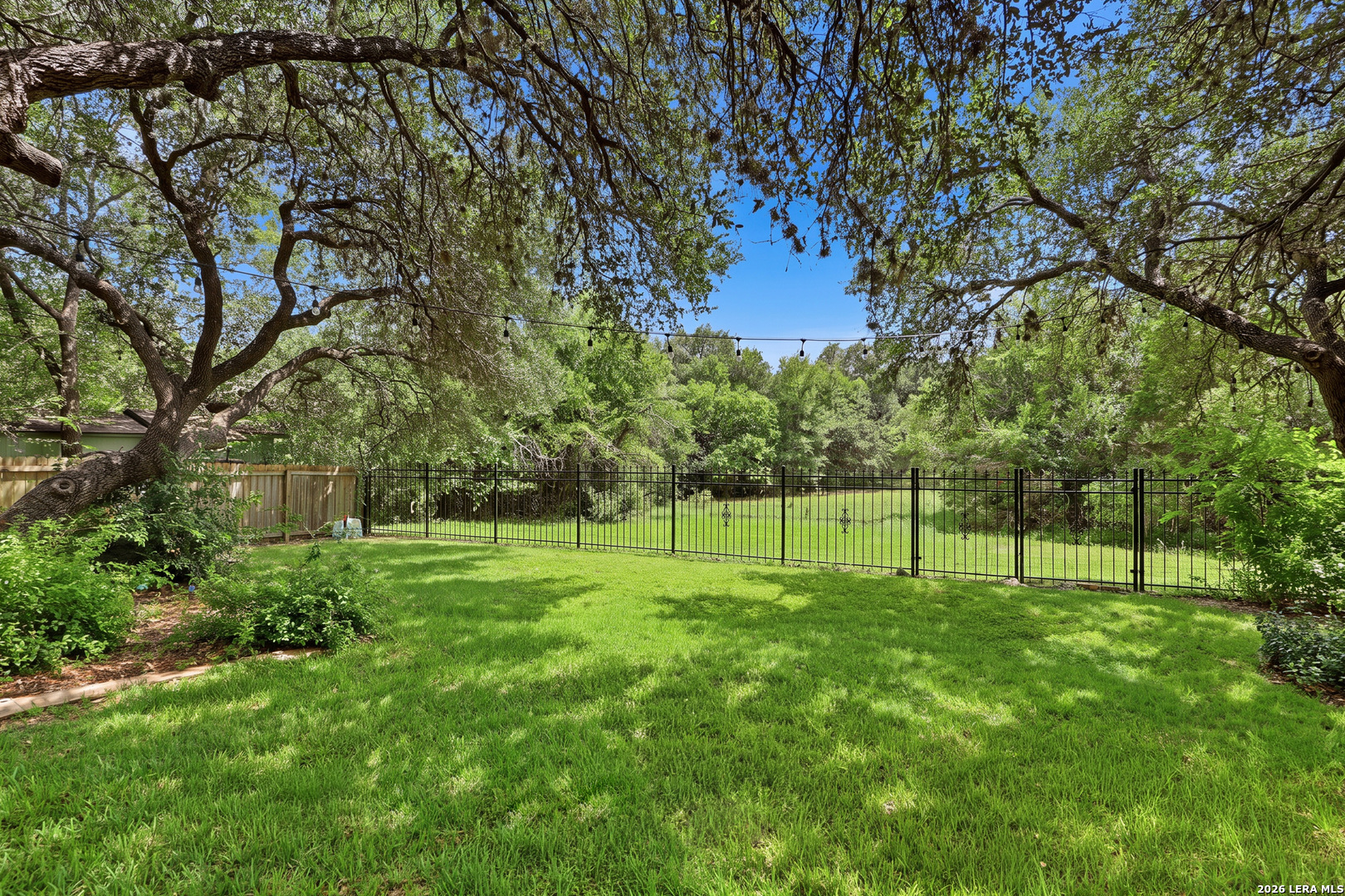 2316 Newoak Park