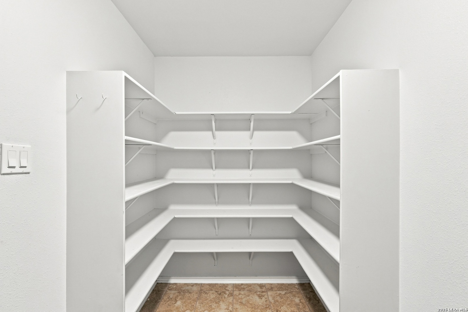2316 Newoak Park