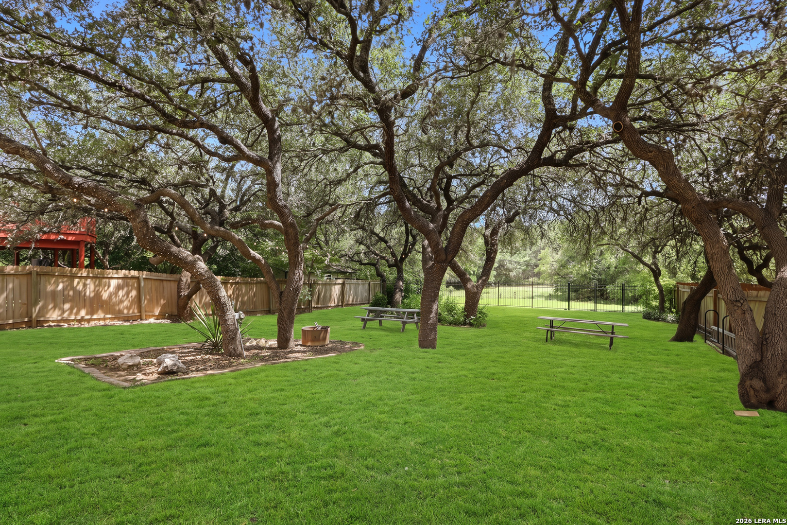 2316 Newoak Park