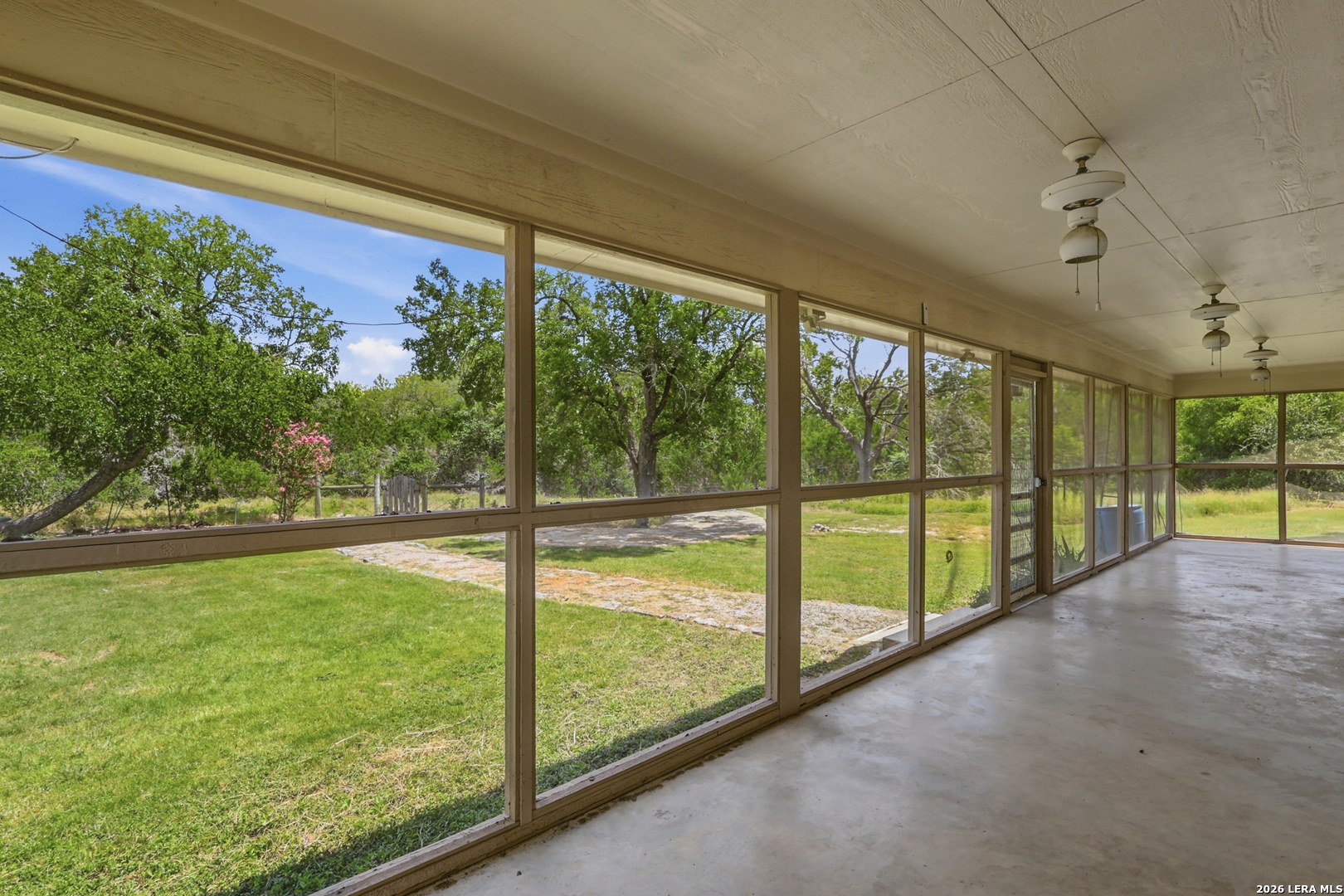 160 Creekwood Ct