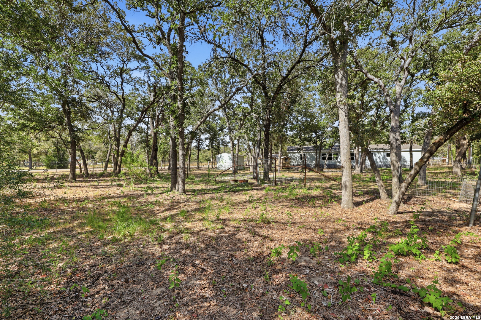 180 Sandy Oaks