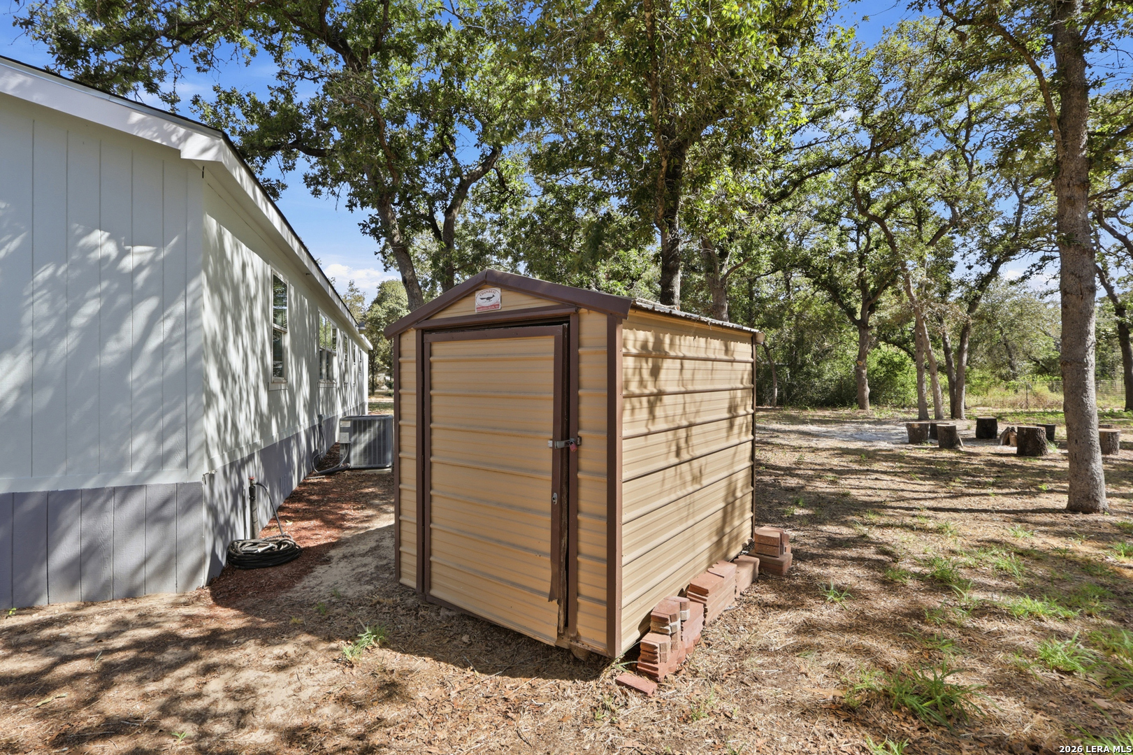 180 Sandy Oaks
