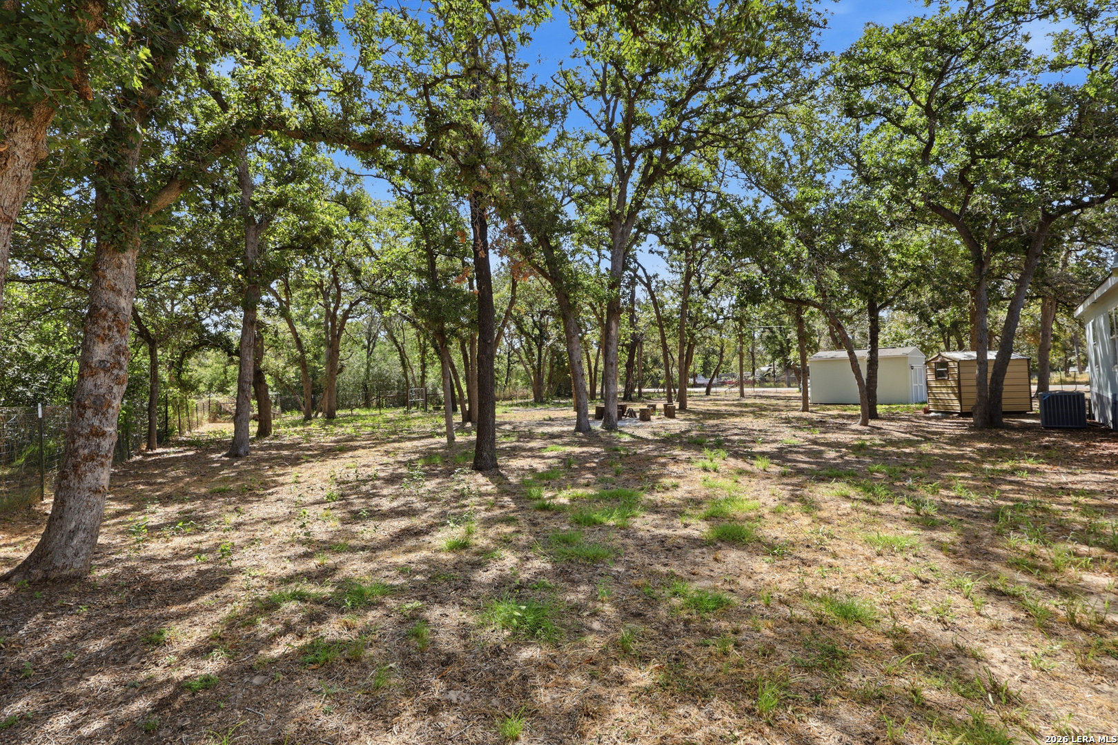180 Sandy Oaks