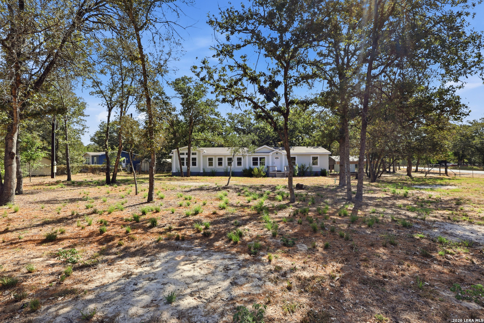 180 Sandy Oaks