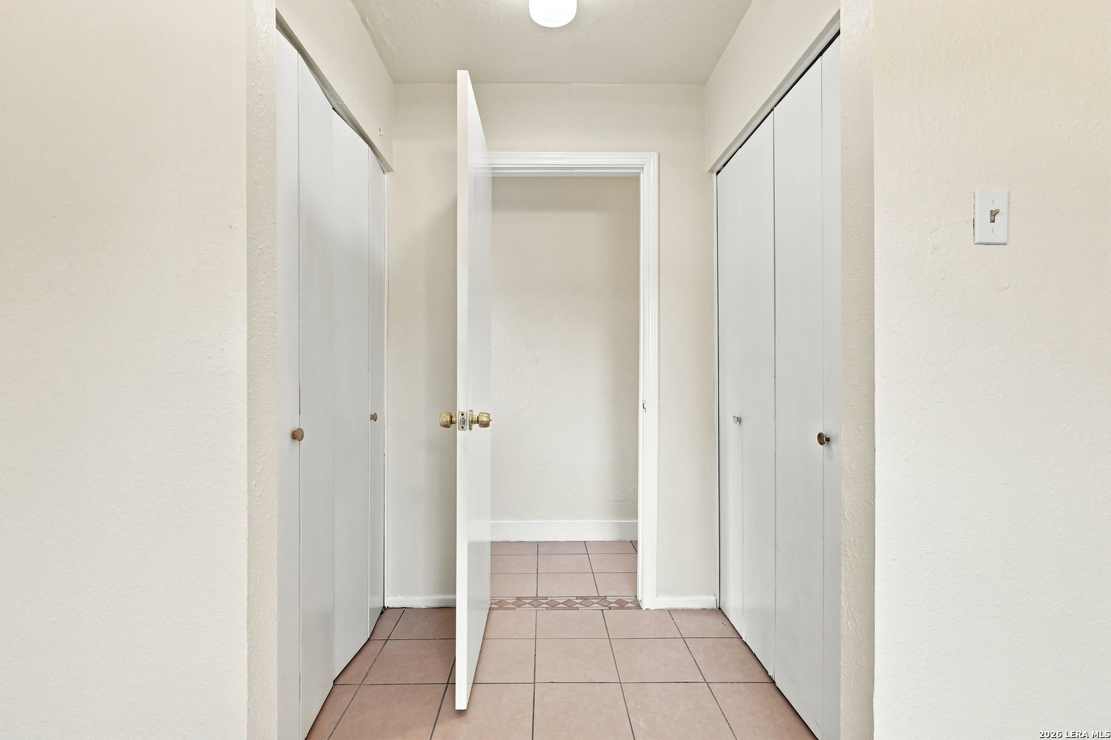 329 Vine