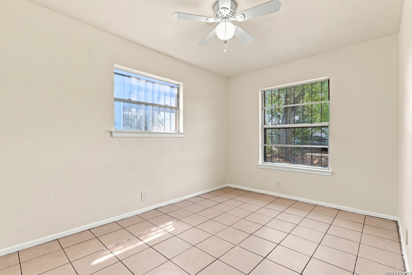 329 Vine