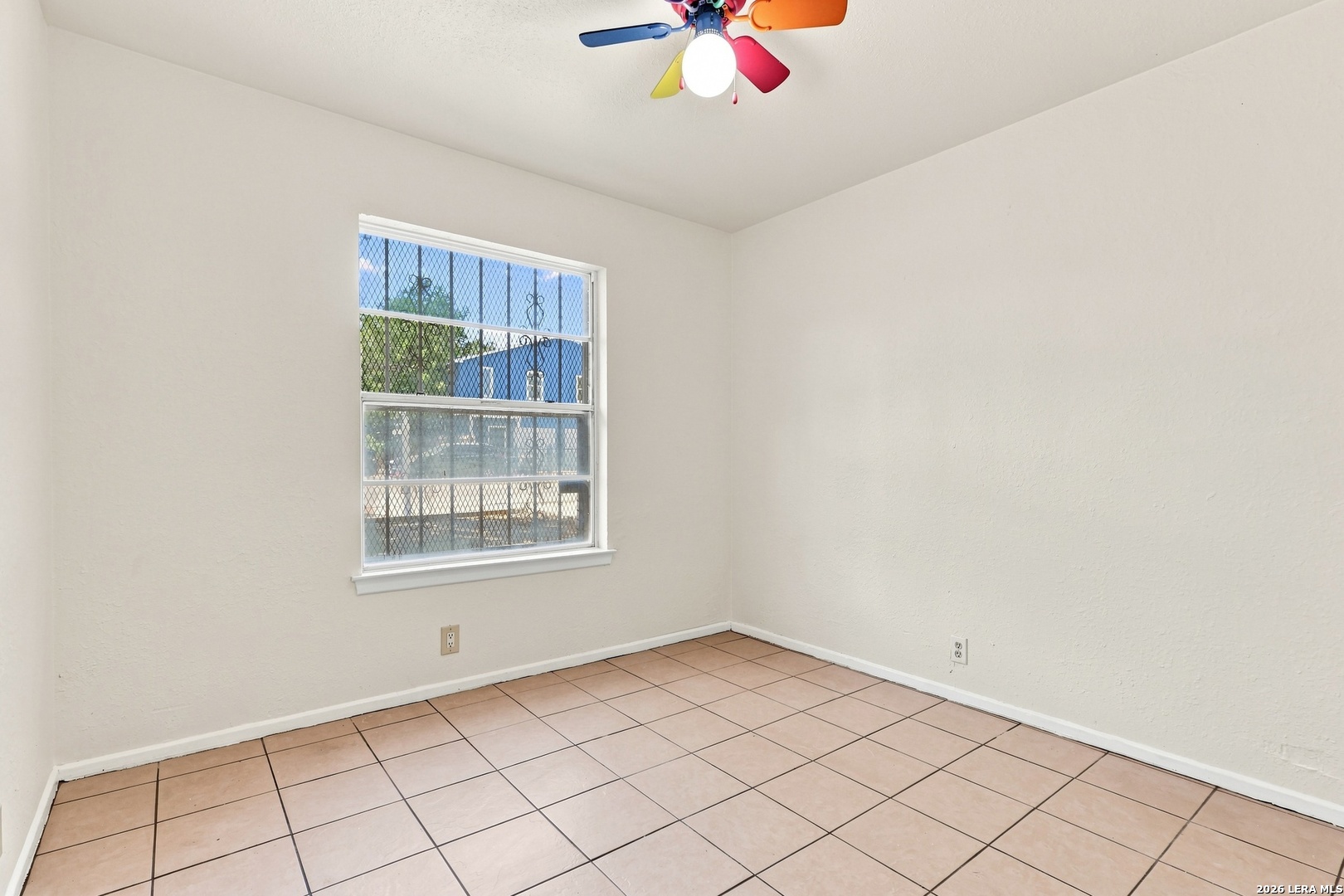 329 Vine