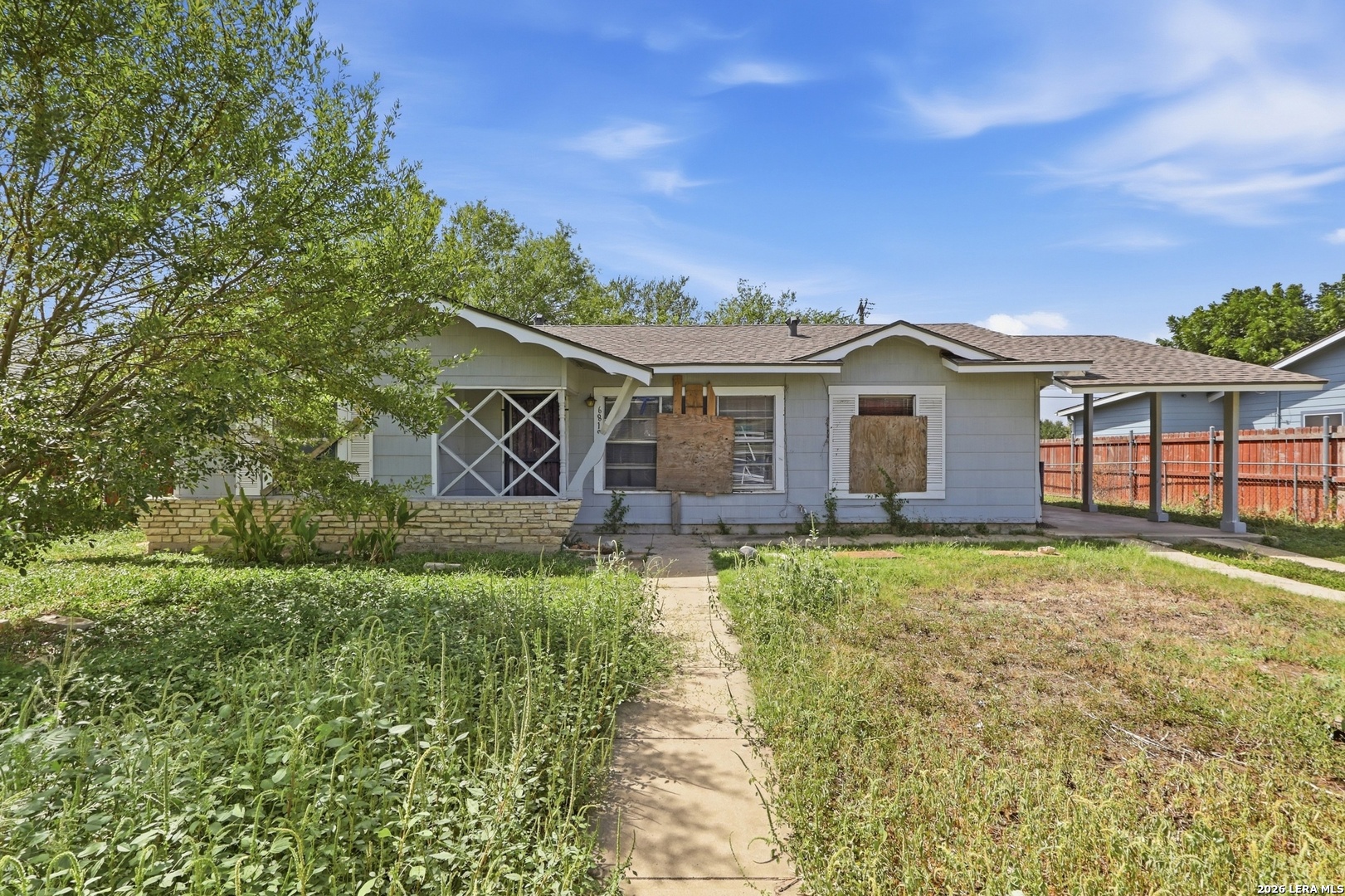 6819 MERRY OAKS DR