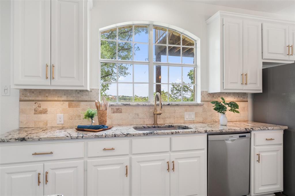 10200 Scull Creek Dr