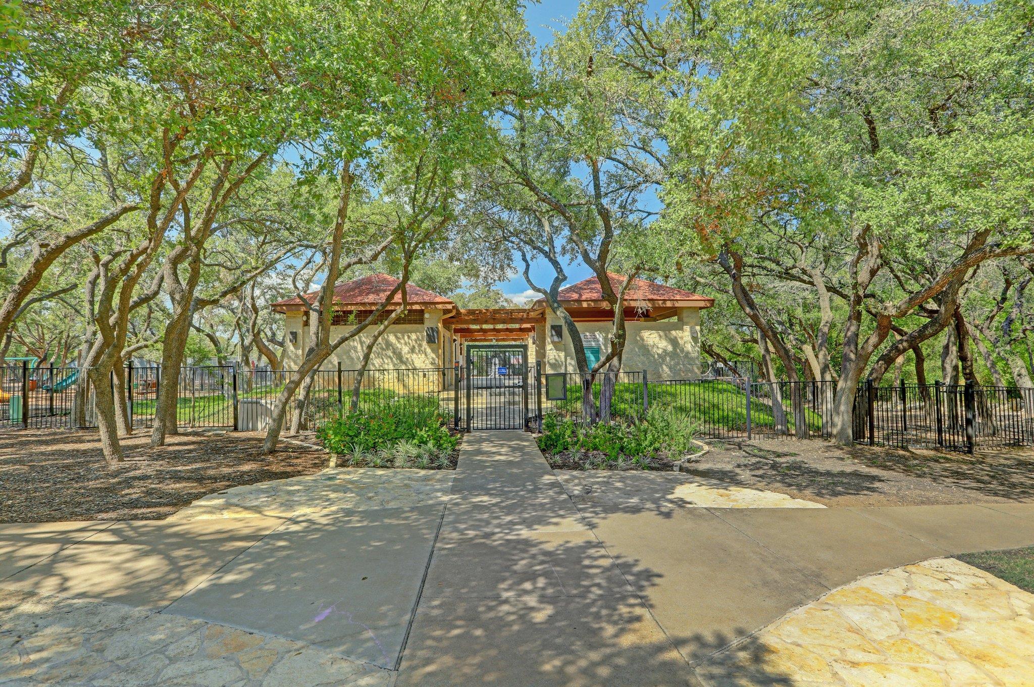 4176 Canyon Glen CIR