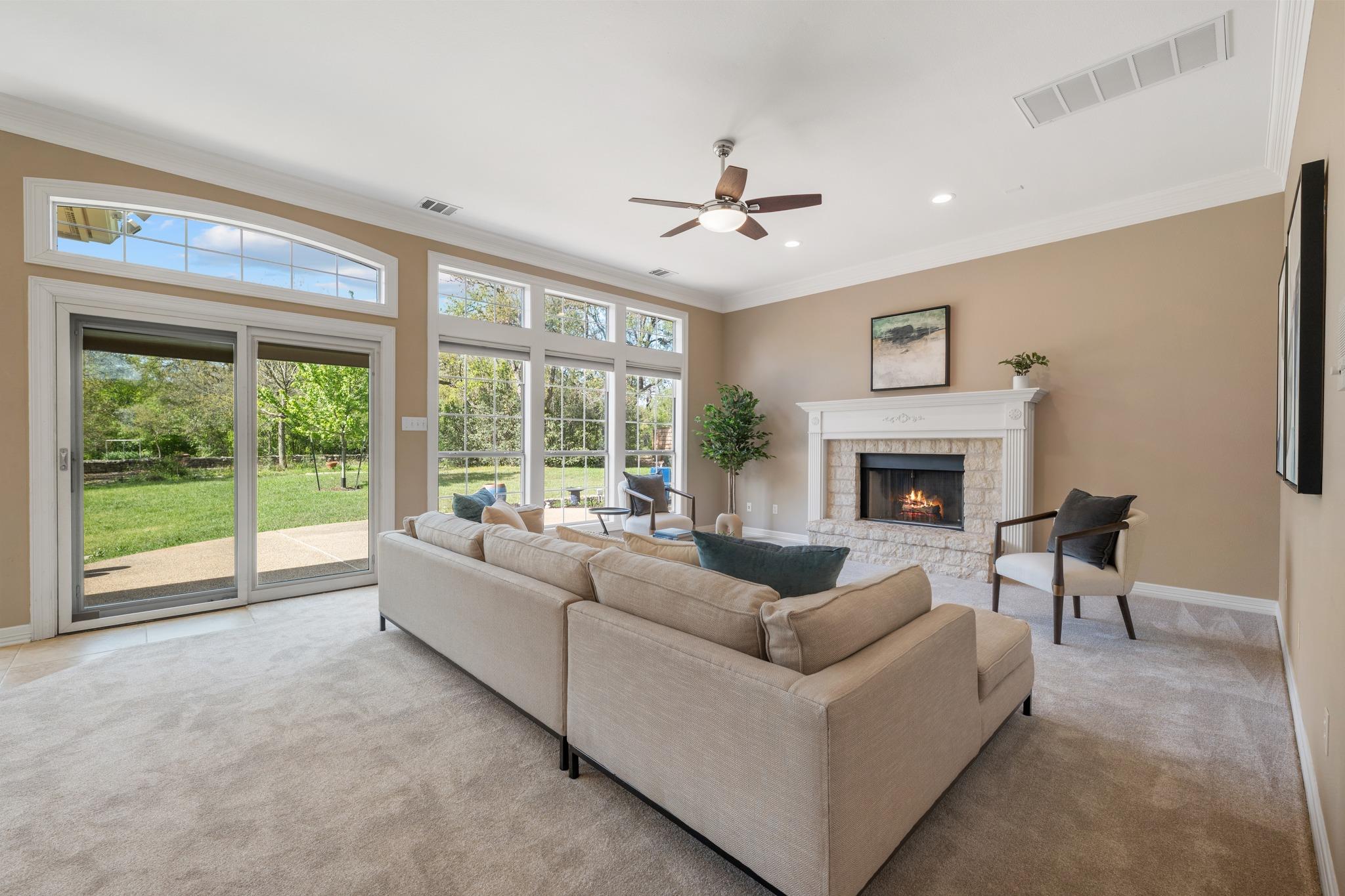 9305 Leaning Rock CIR