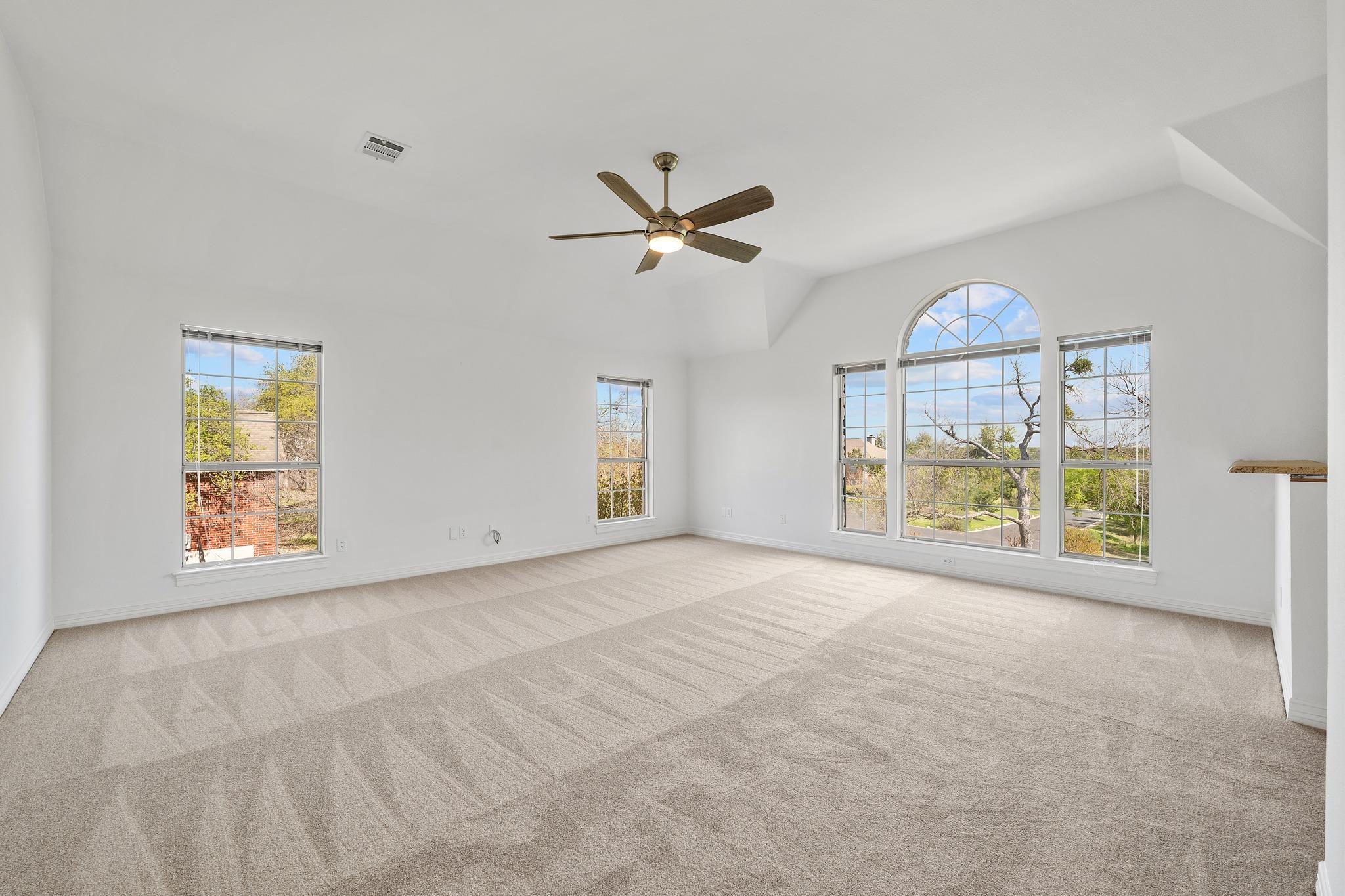 9305 Leaning Rock CIR