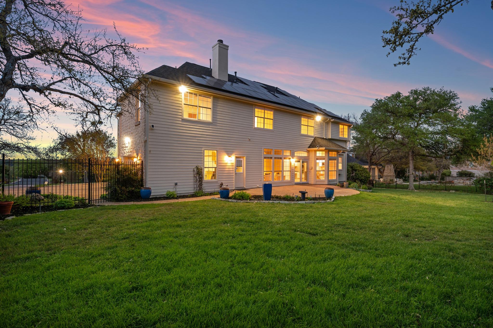 9305 Leaning Rock CIR