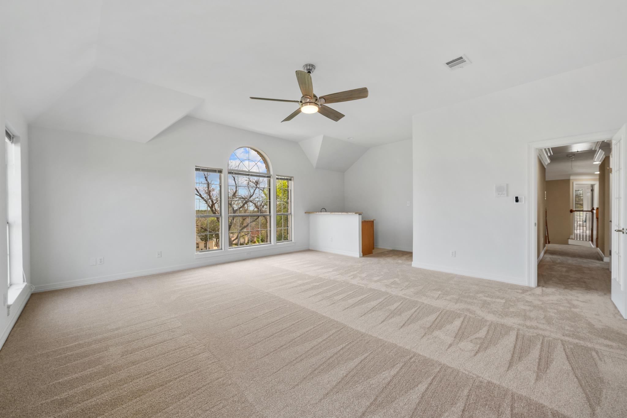 9305 Leaning Rock CIR